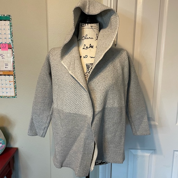 Lineamaglia from Italy gray wool cardigan - Picture 5 of 5